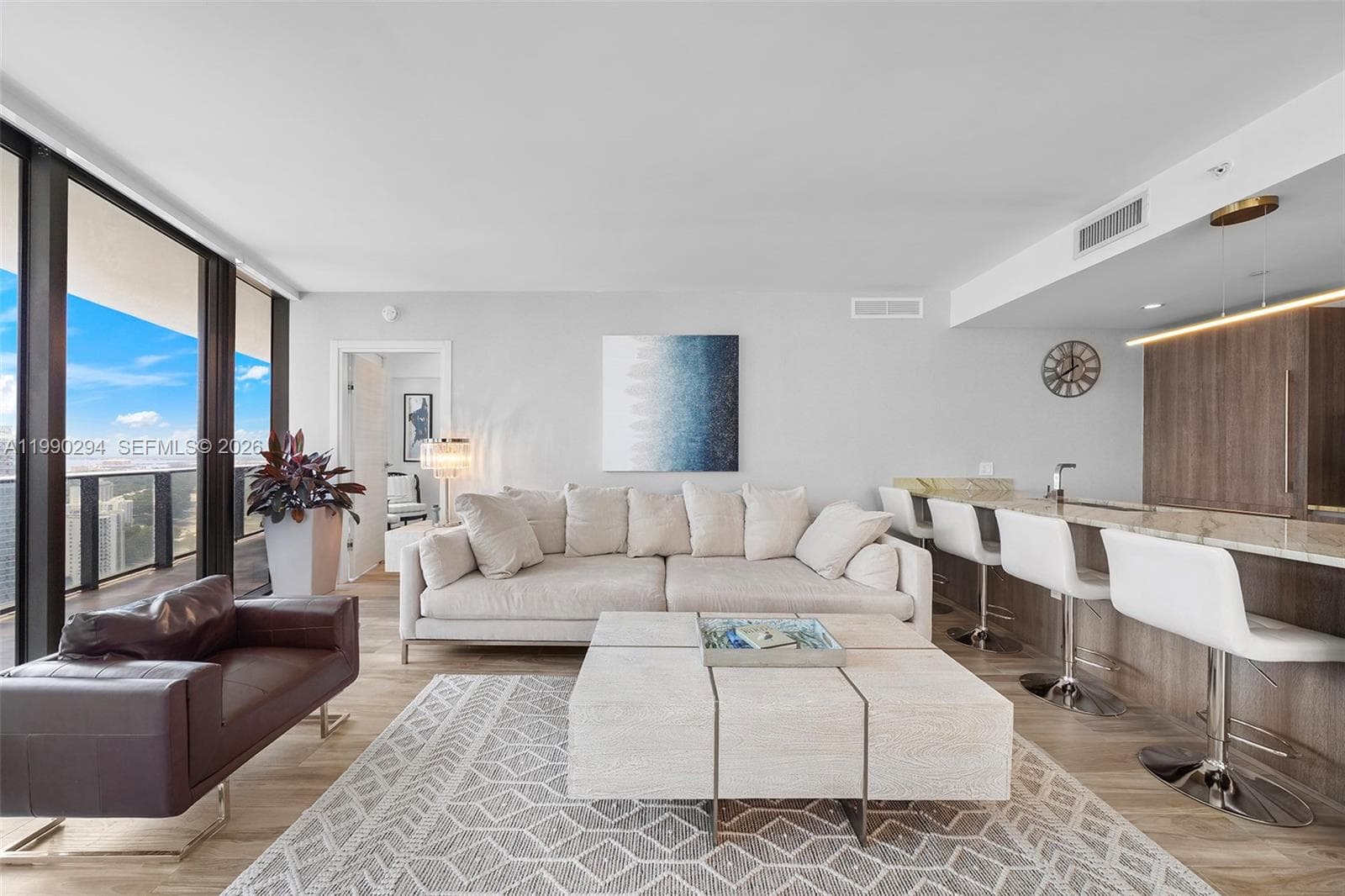 801 Miami Ave 3504 photo 3