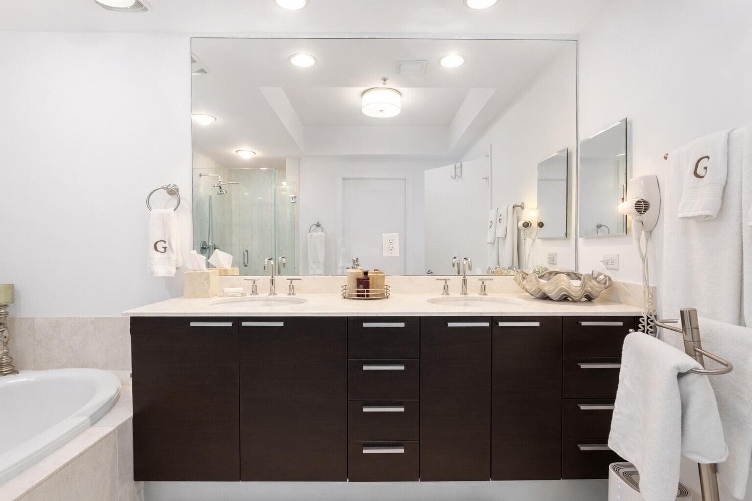 3535 S Ocean Drive 402 photo 15