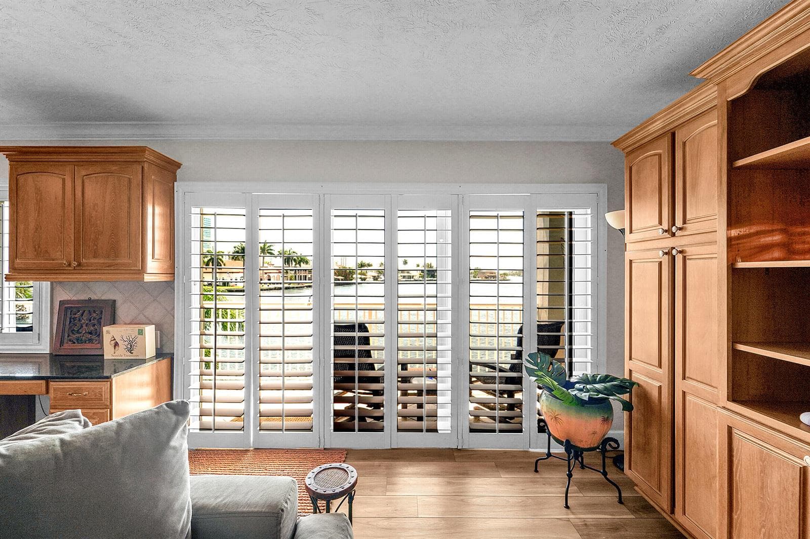1201 S Riverside Drive 201 photo 7