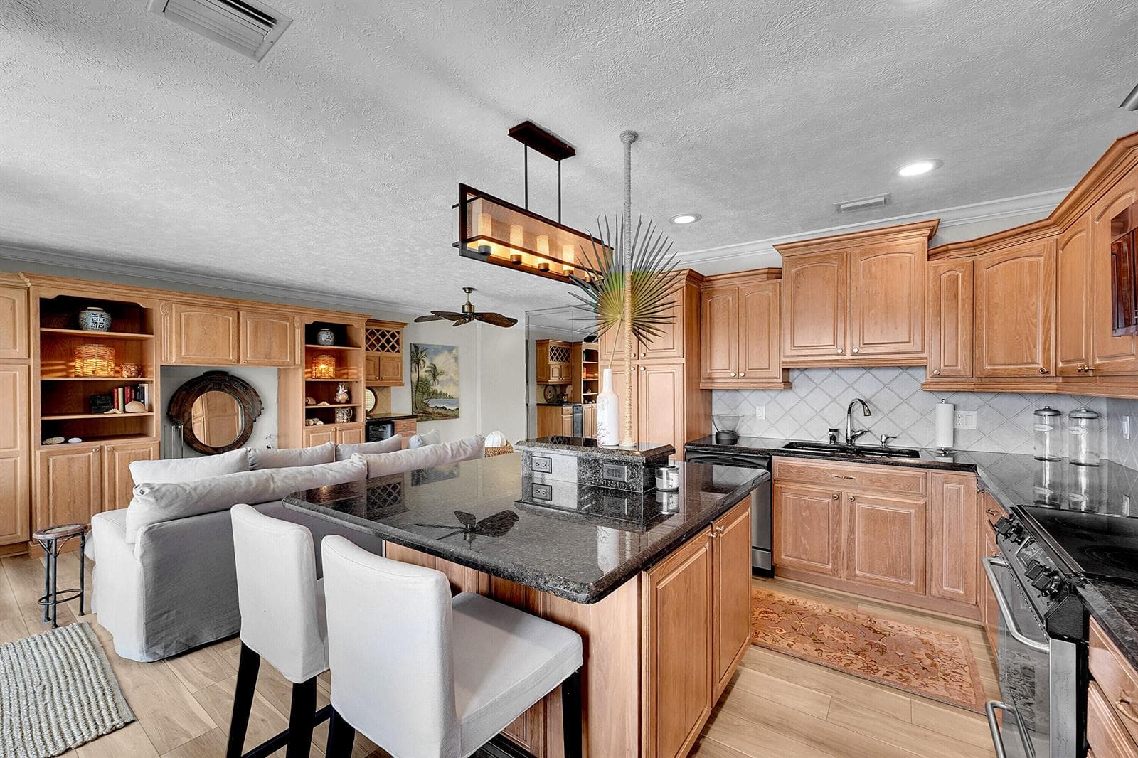 1201 S Riverside Drive 201 photo 10