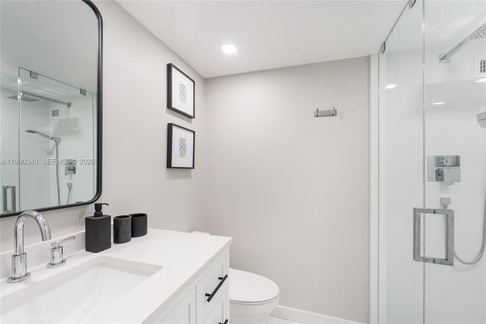 5161 Collins Ave 1508 photo 24