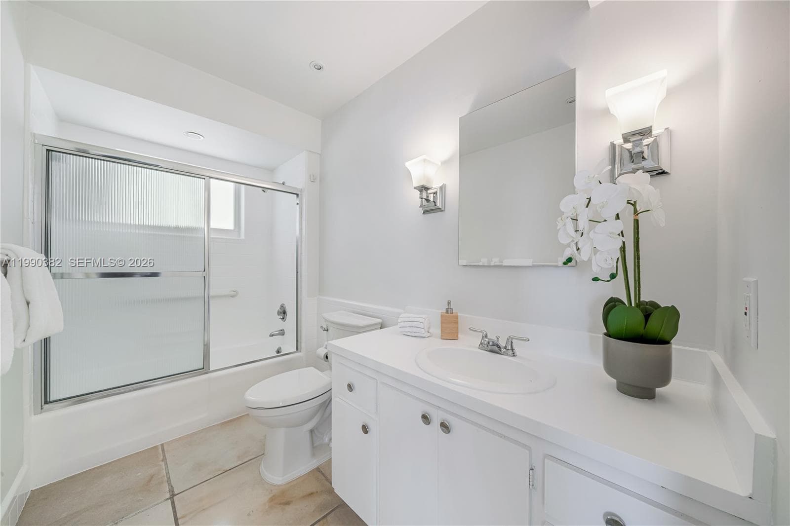 640 Mashta Dr photo 17