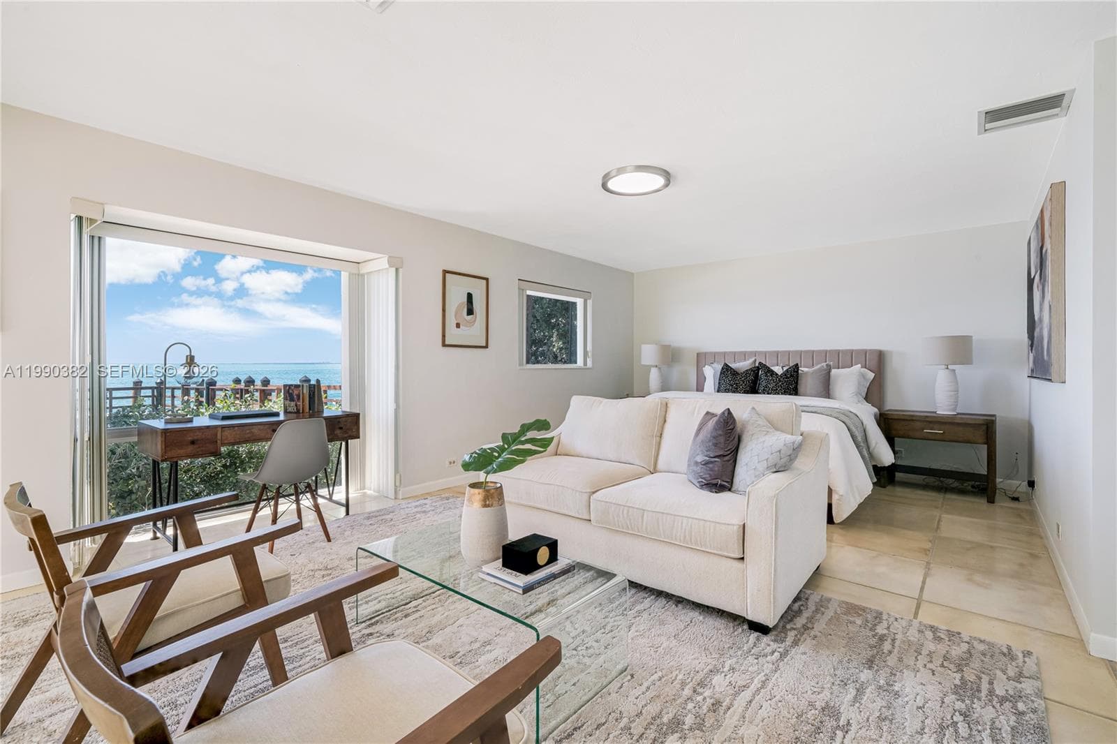 640 Mashta Dr photo 14