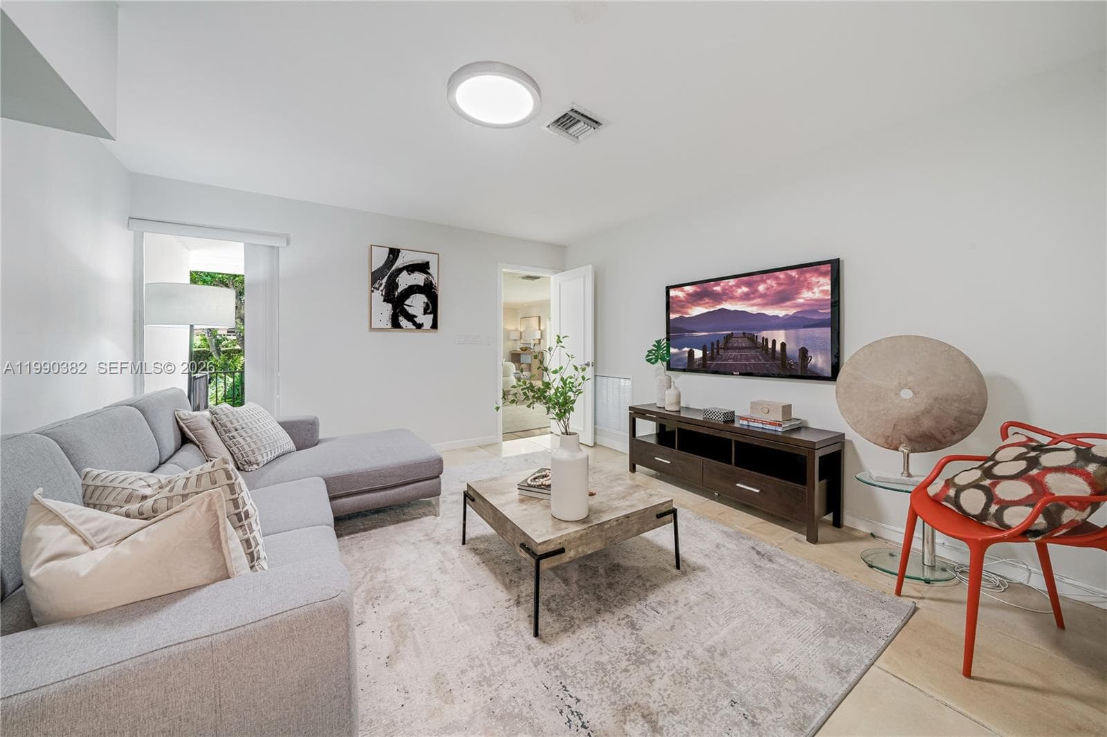 640 S Mashta Dr photo 11