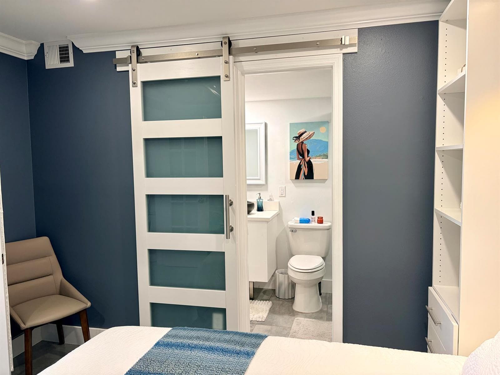 1505 N Riverside Drive 1403 photo 16