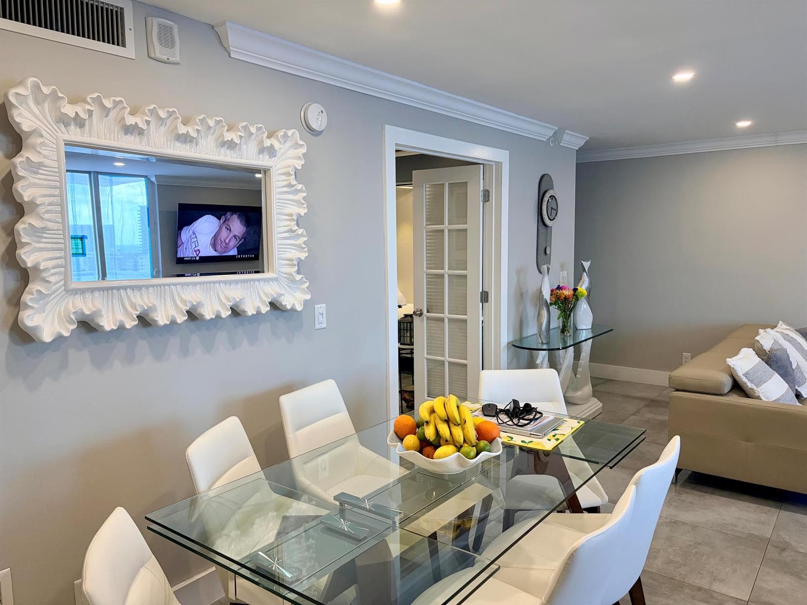 1505 N Riverside Drive 1403 photo 12