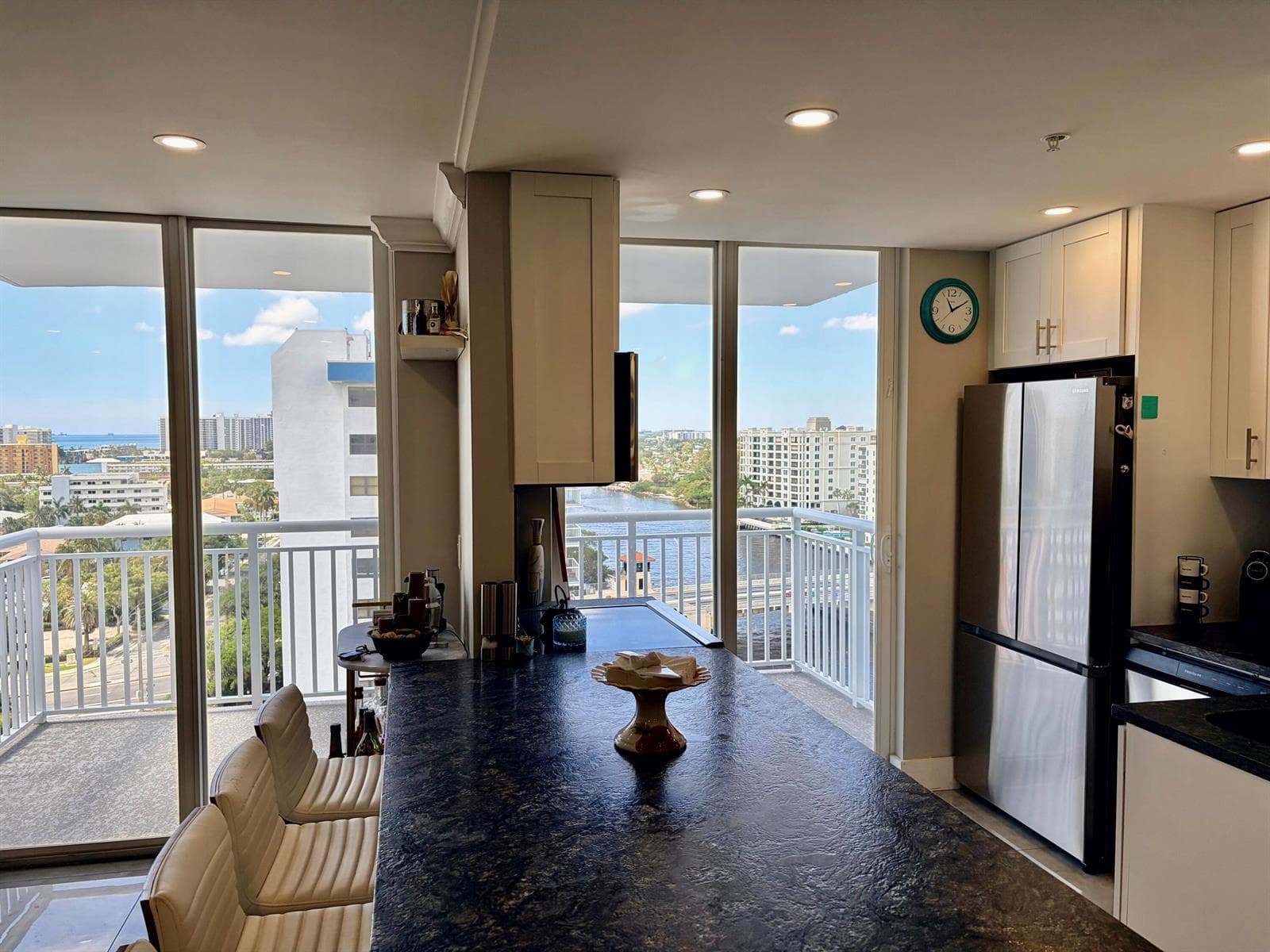 1505 N Riverside Drive 1403 photo 10