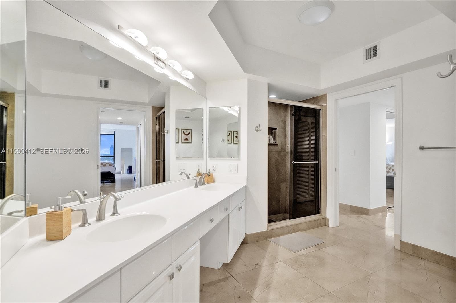 3598 Yacht Club Dr 702 photo 25