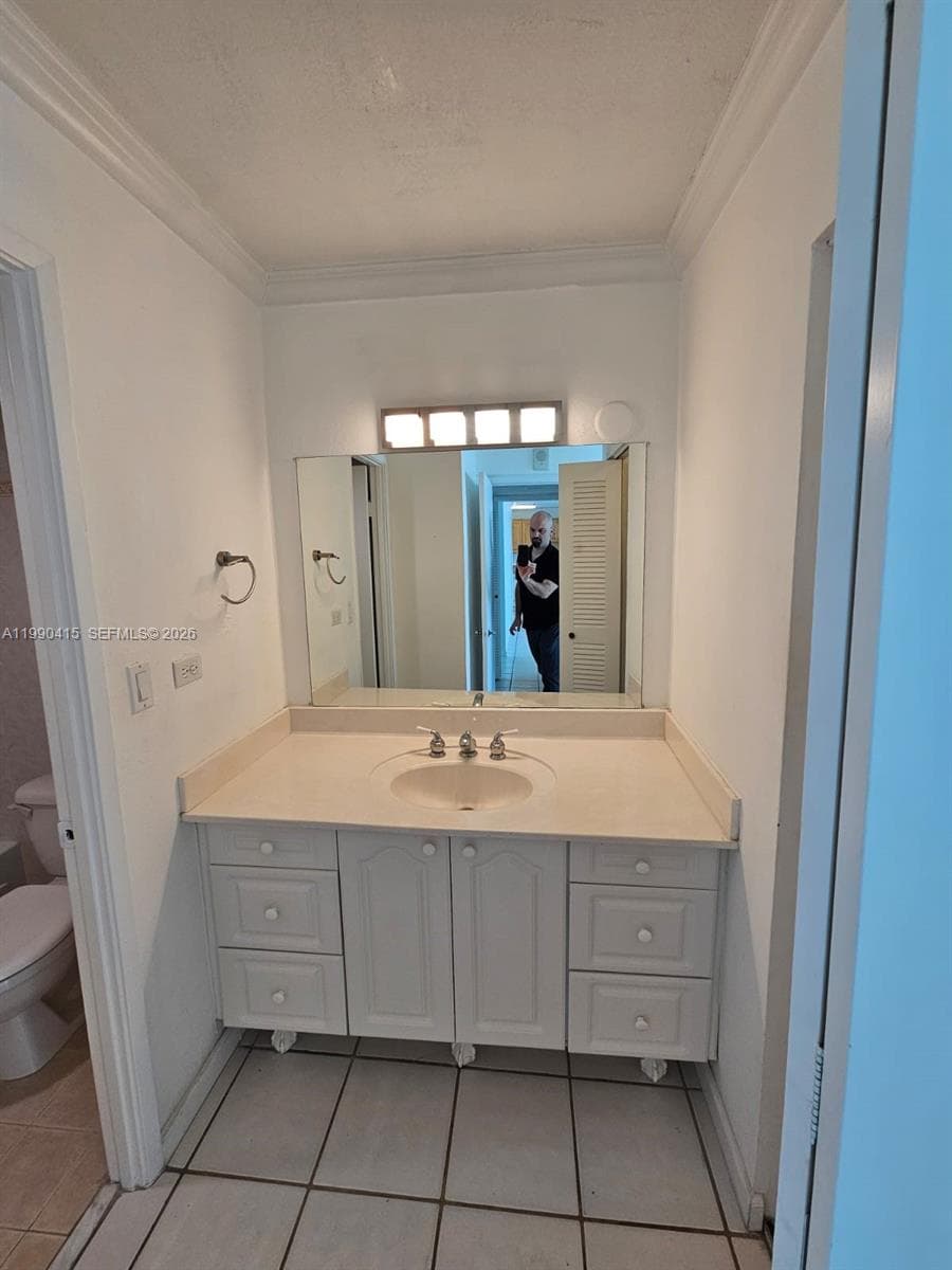 7135 Collins Ave 1821 photo 16