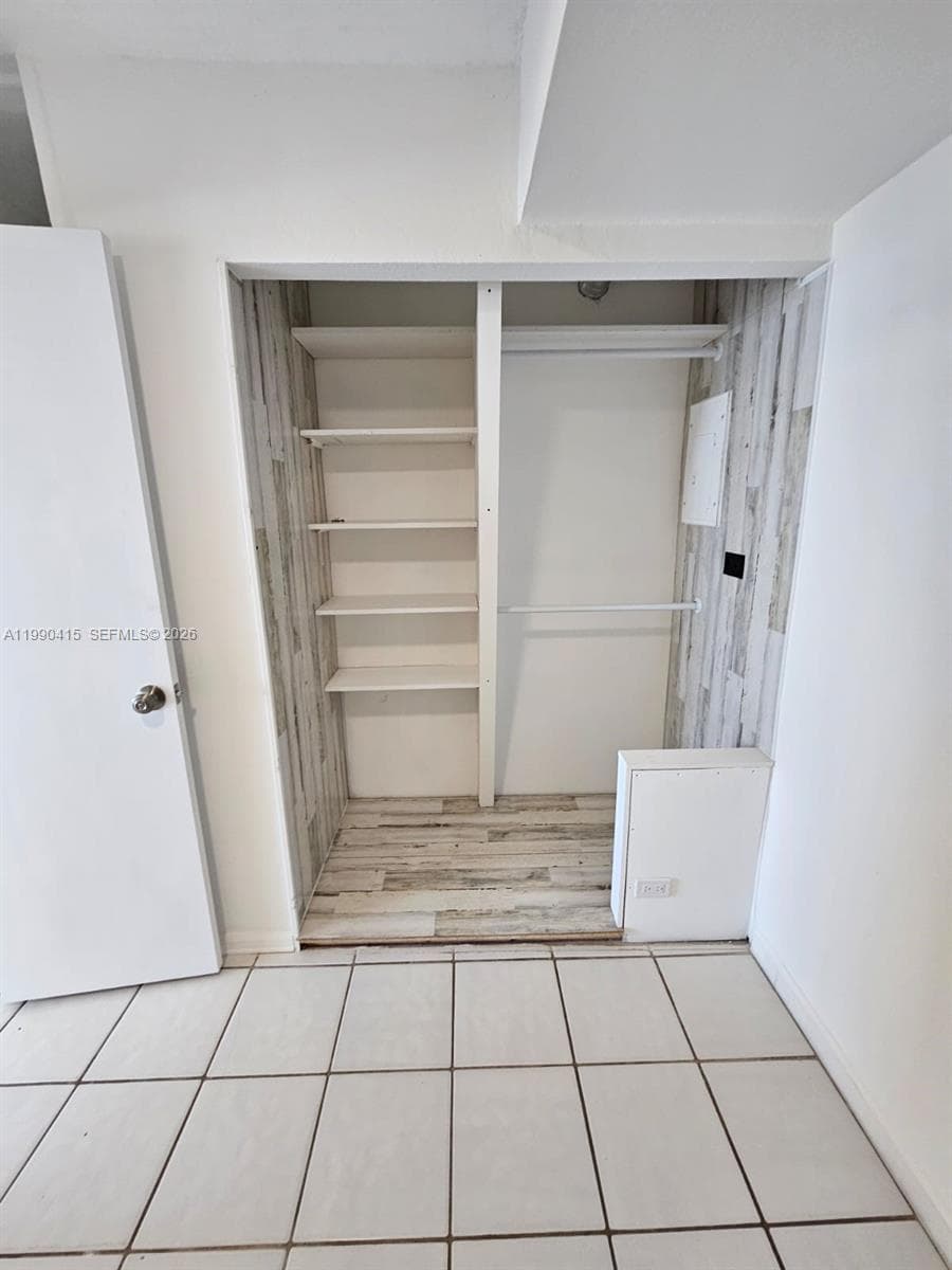 7135 Collins Ave 1821 photo 5