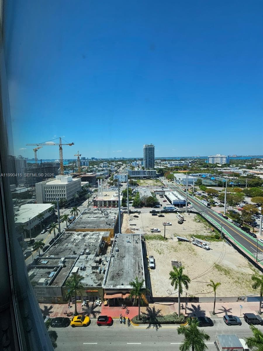 7135 Collins Ave 1821 photo 9