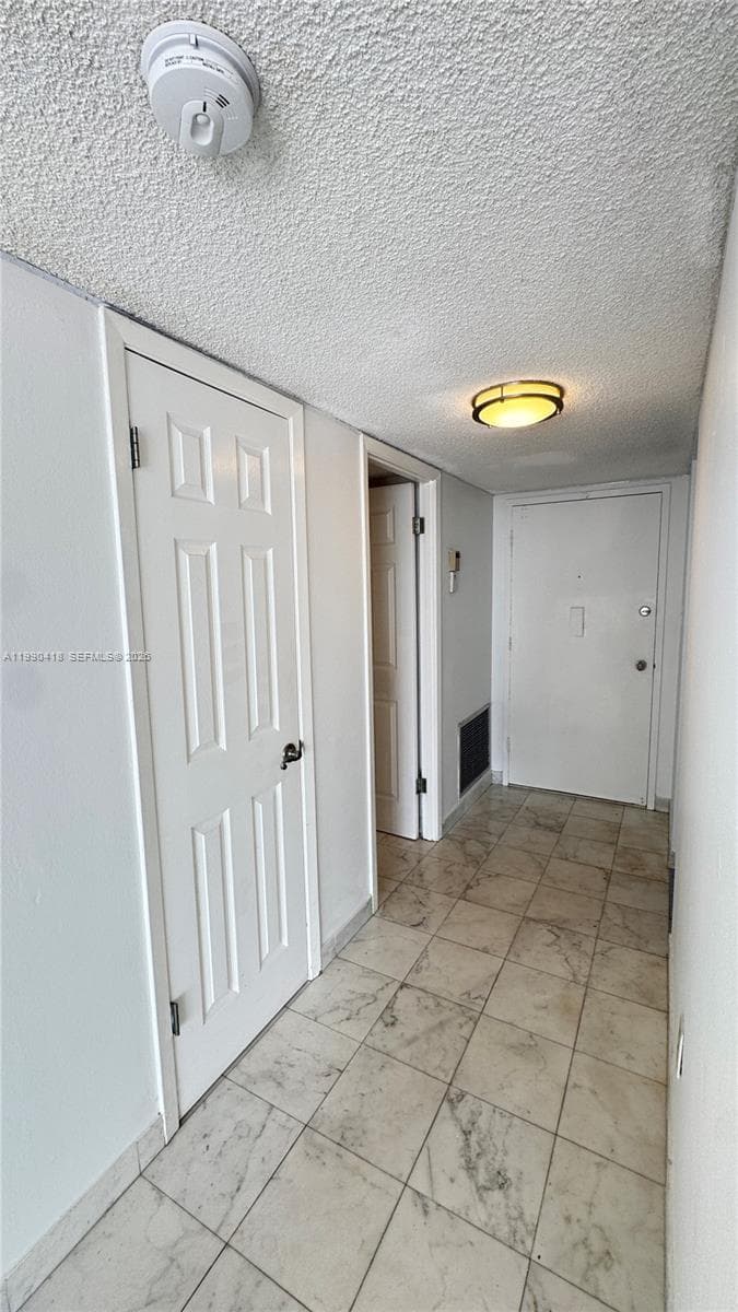 18061 Biscayne Blvd 1203 photo 22