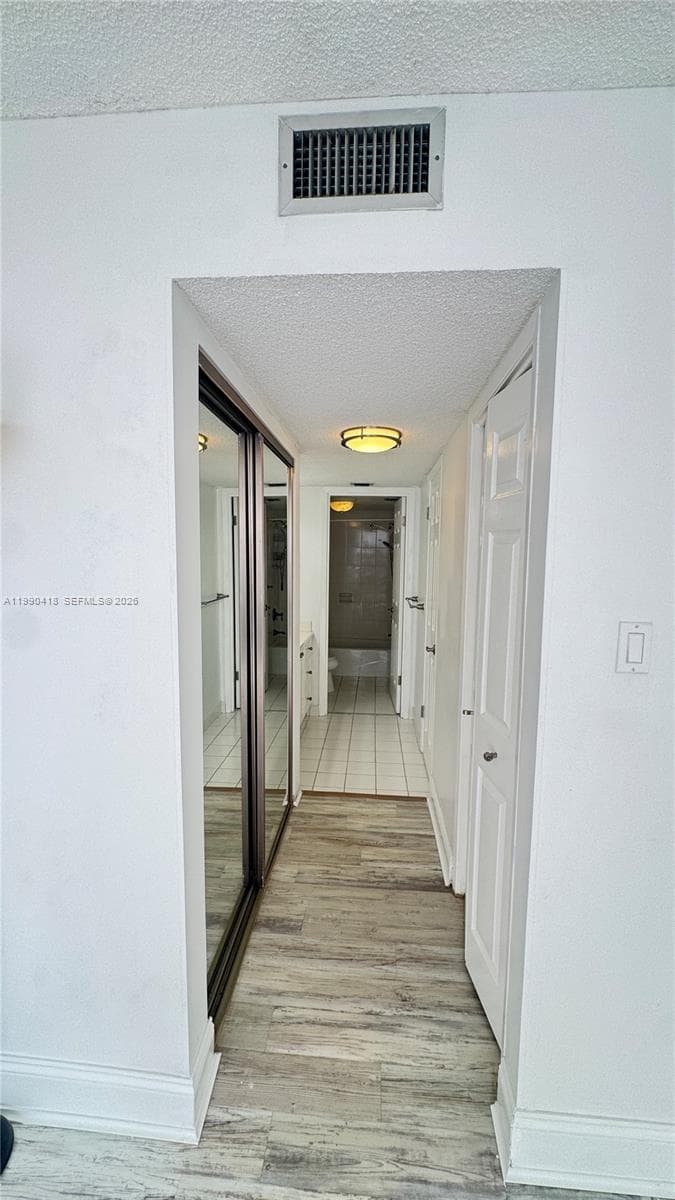 18061 Biscayne Blvd 1203 photo 20