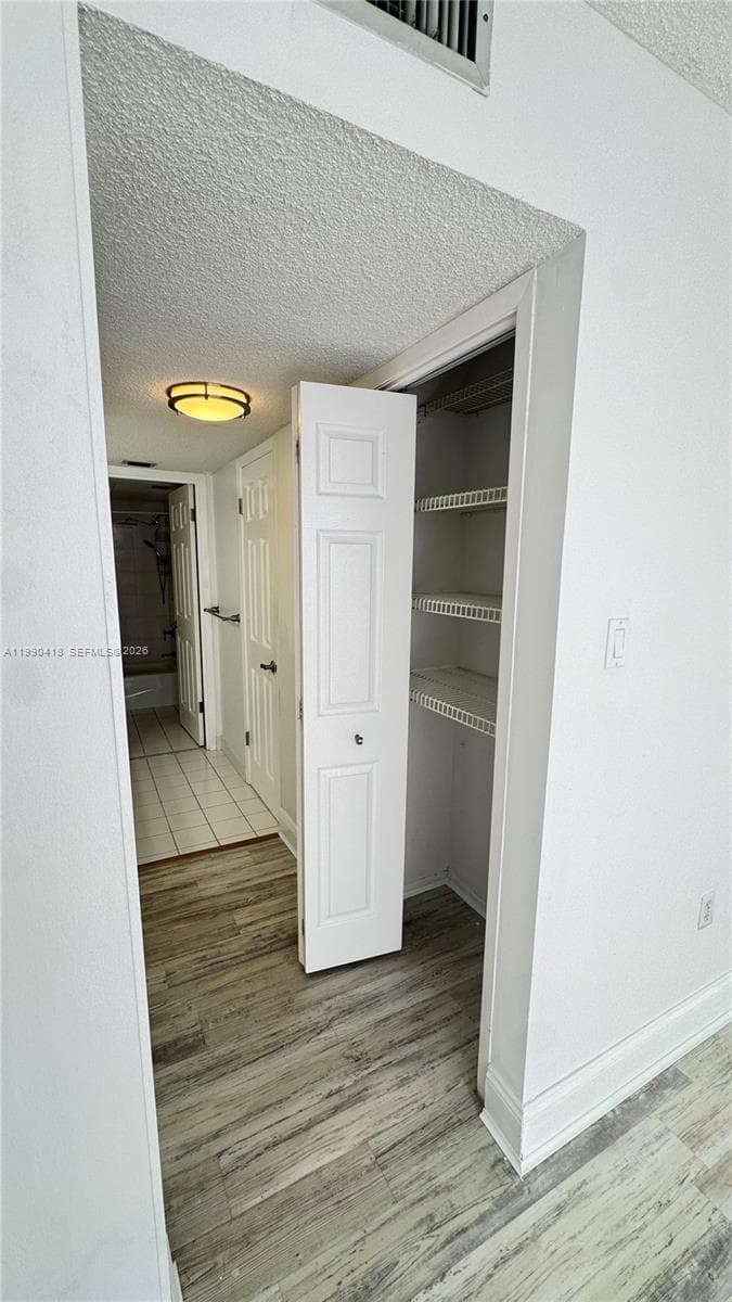18061 Biscayne Blvd 1203 photo 19