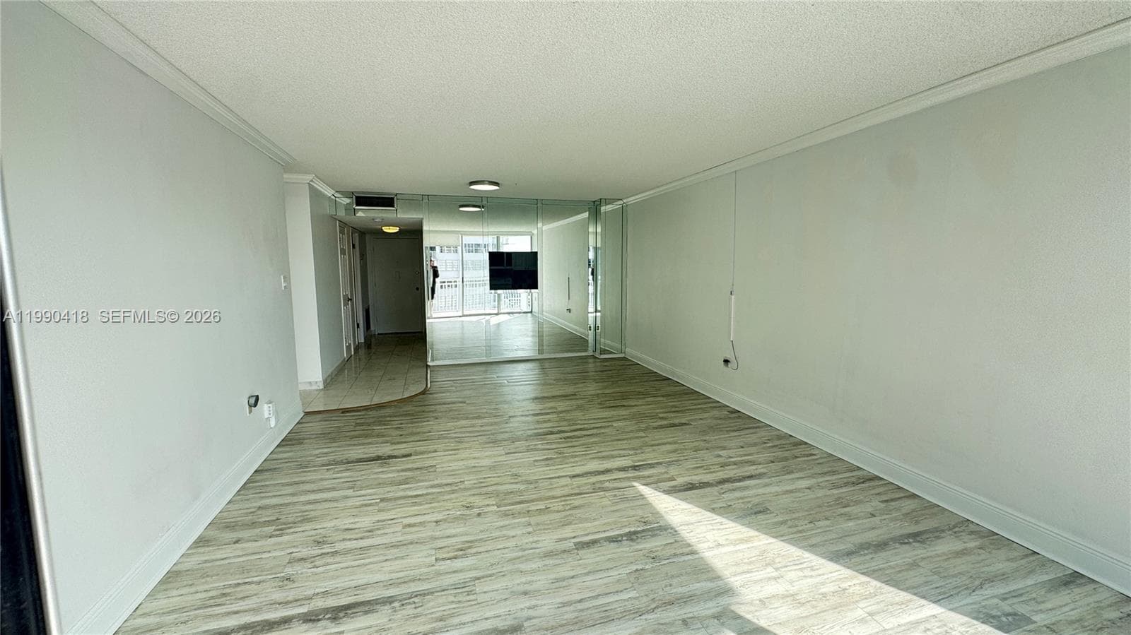 18061 Biscayne Blvd 1203 photo 8