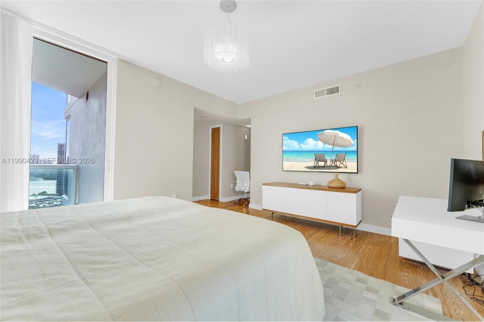 19400 Turnberry Way 2011 photo 23