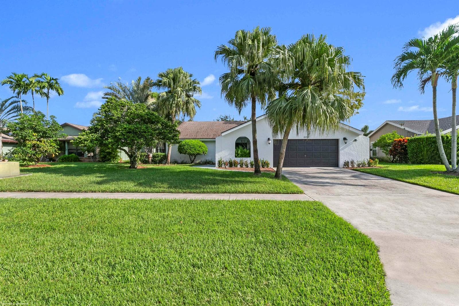 13781 Barberry Drive photo 1