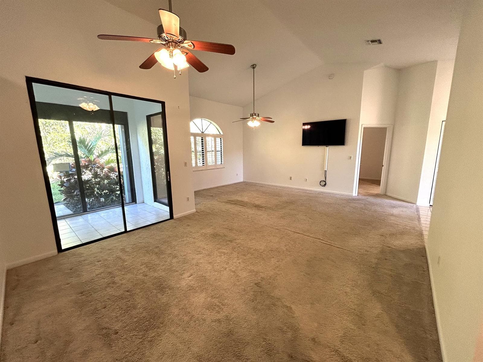 7207 Le Chalet Boulevard photo 6