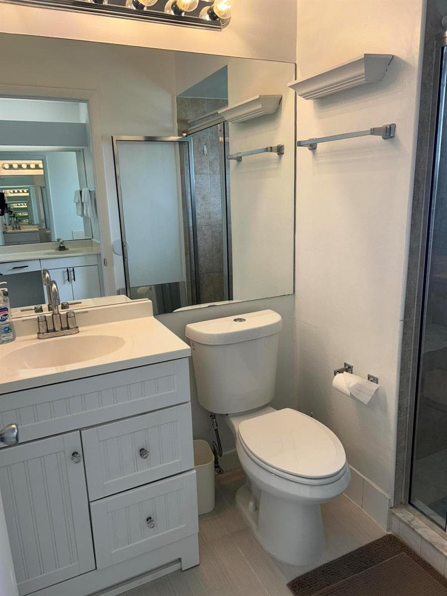 7207 Le Chalet Boulevard photo 13
