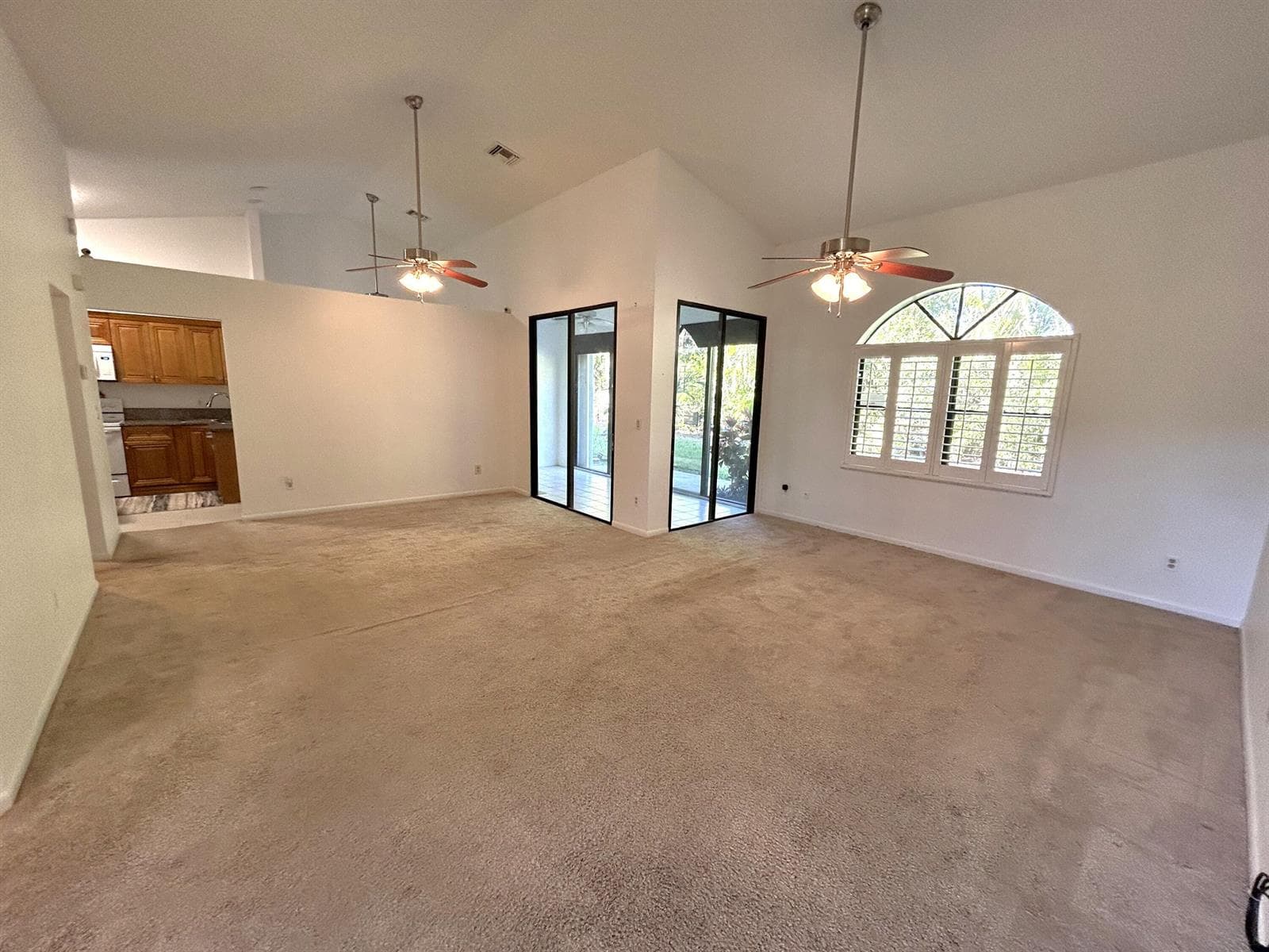 7207 Le Chalet Boulevard photo 5