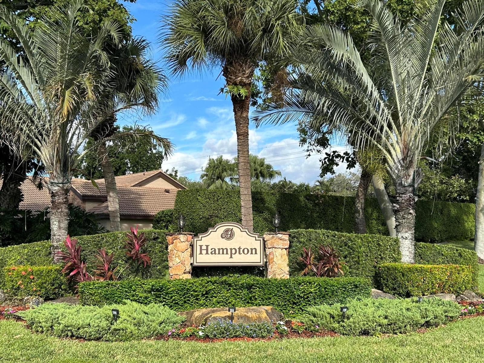 7207 Le Chalet Boulevard photo 18