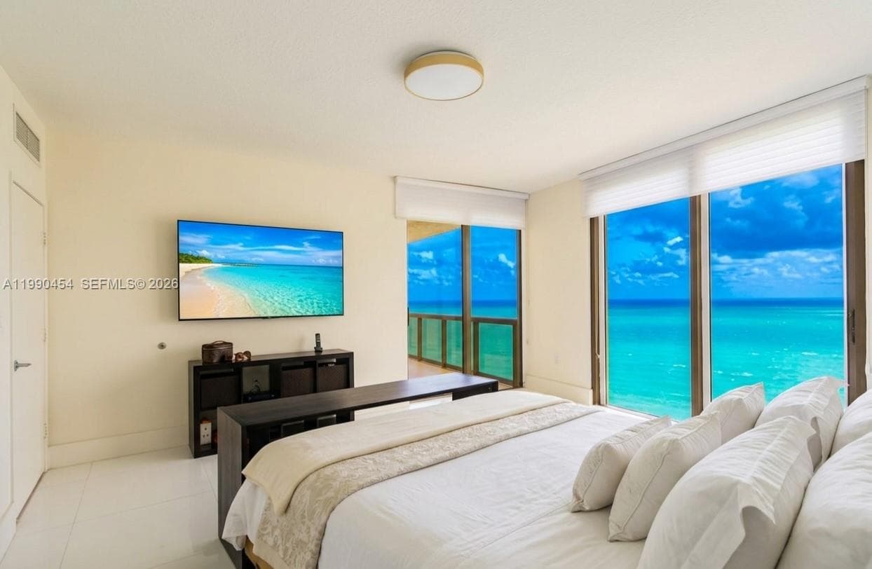 16275 Collins Ave ( Direct Ocean View ) XX01 photo 13