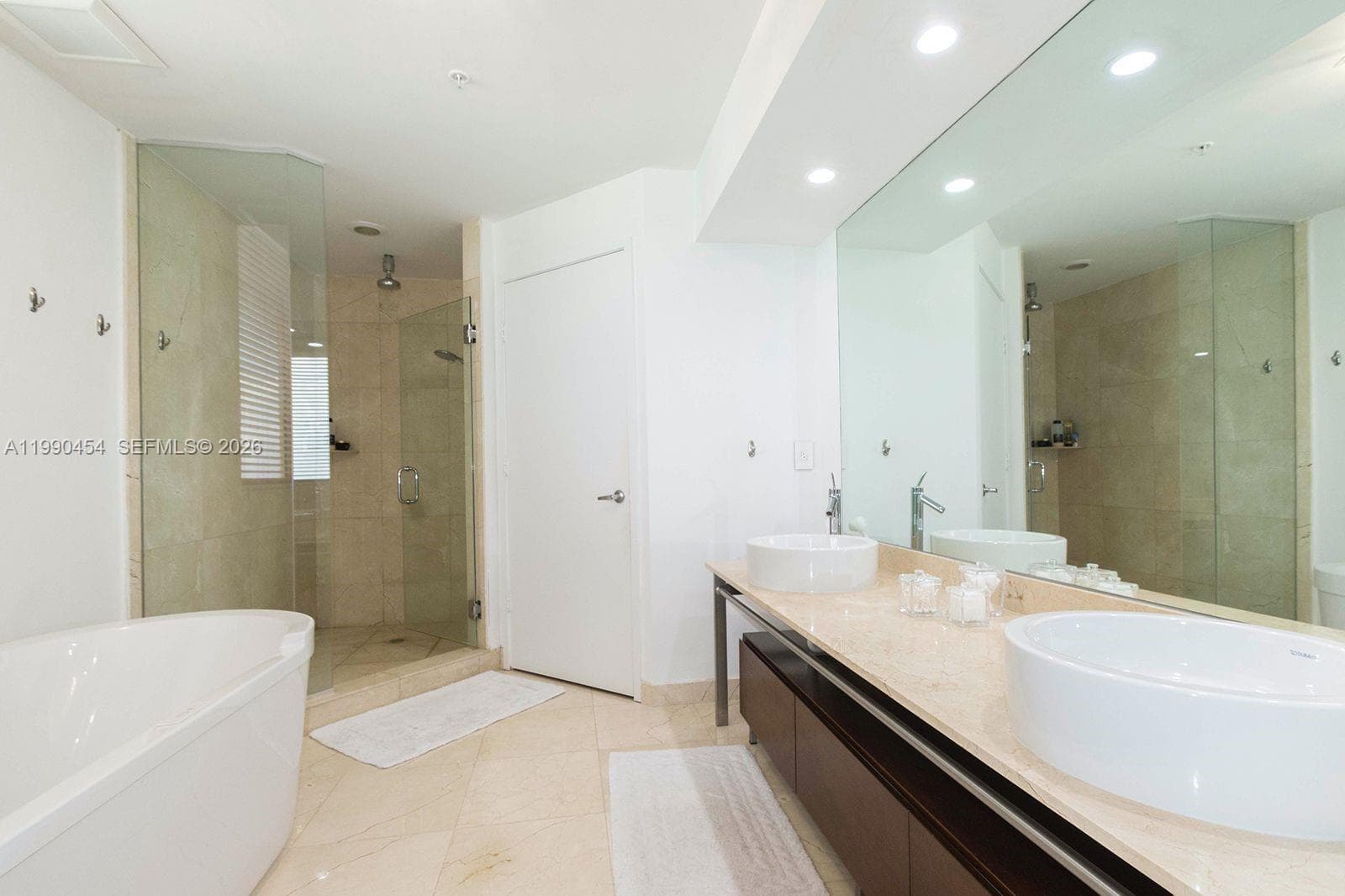 16275 Collins Ave ( Direct Ocean View ) XX01 photo 17