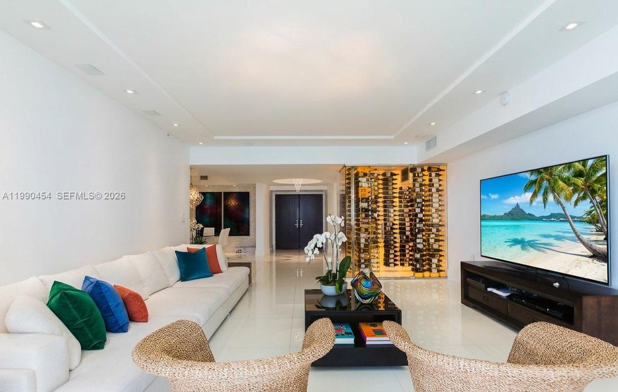 16275 Collins Ave ( Direct Ocean View ) XX01 photo 11