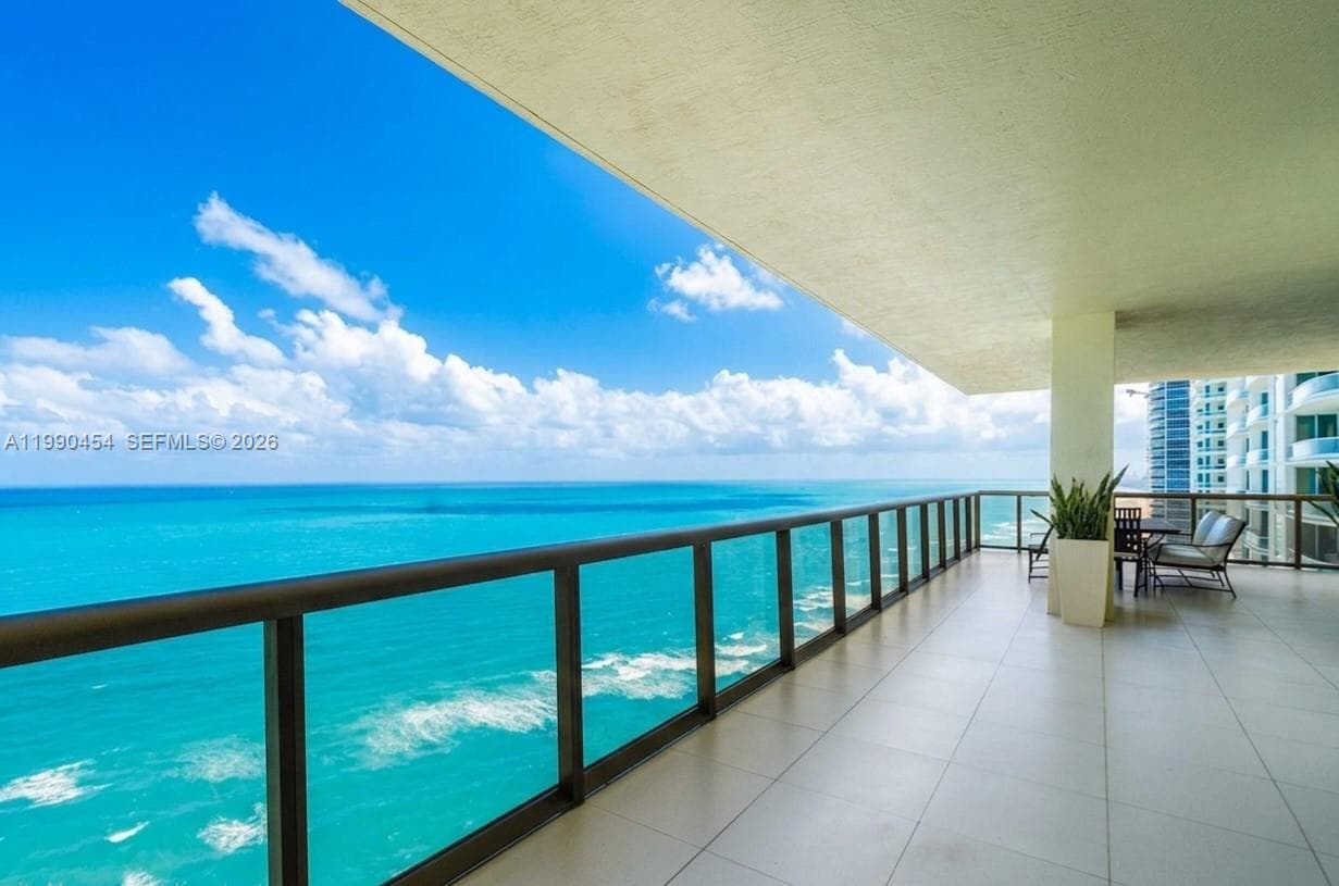16275 Collins Ave ( Direct Ocean View ) XX01 photo 8