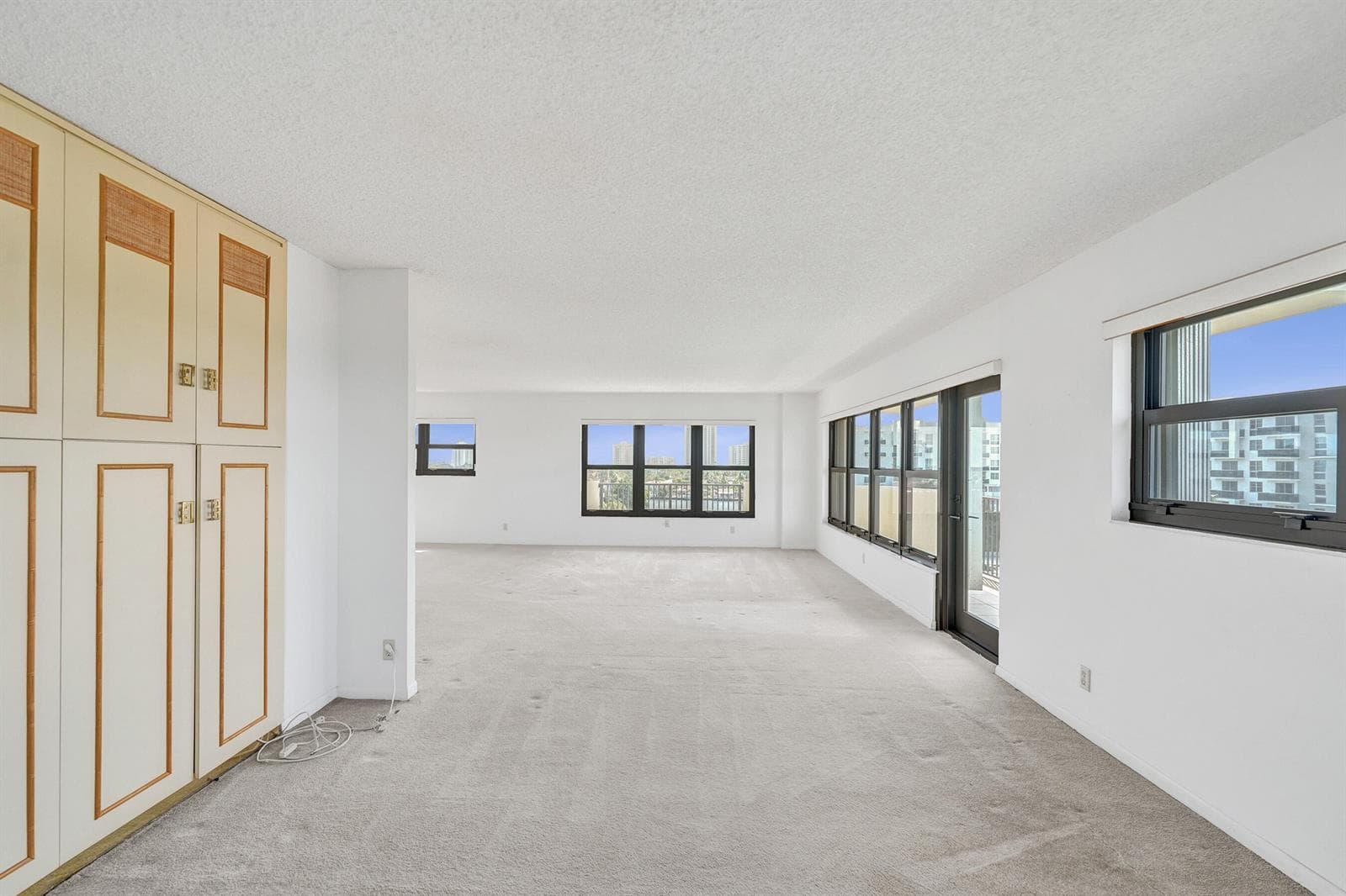 3200 Port Royale Drive N 701 photo 15