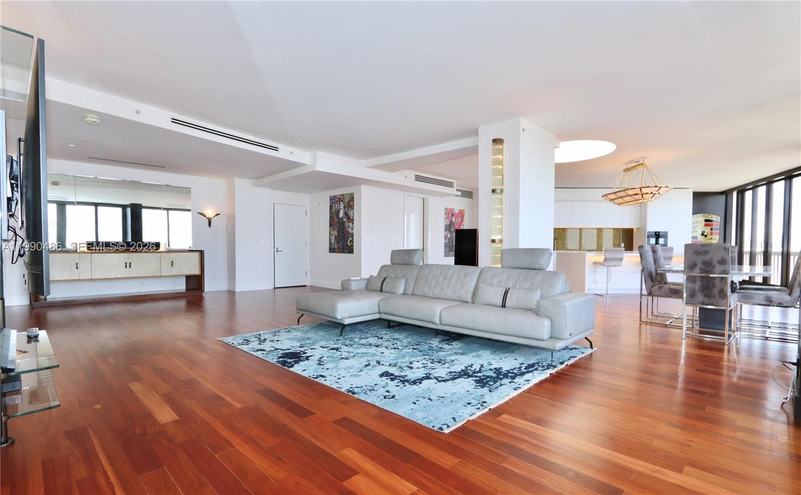 1000 Island Blvd PH2 photo 12