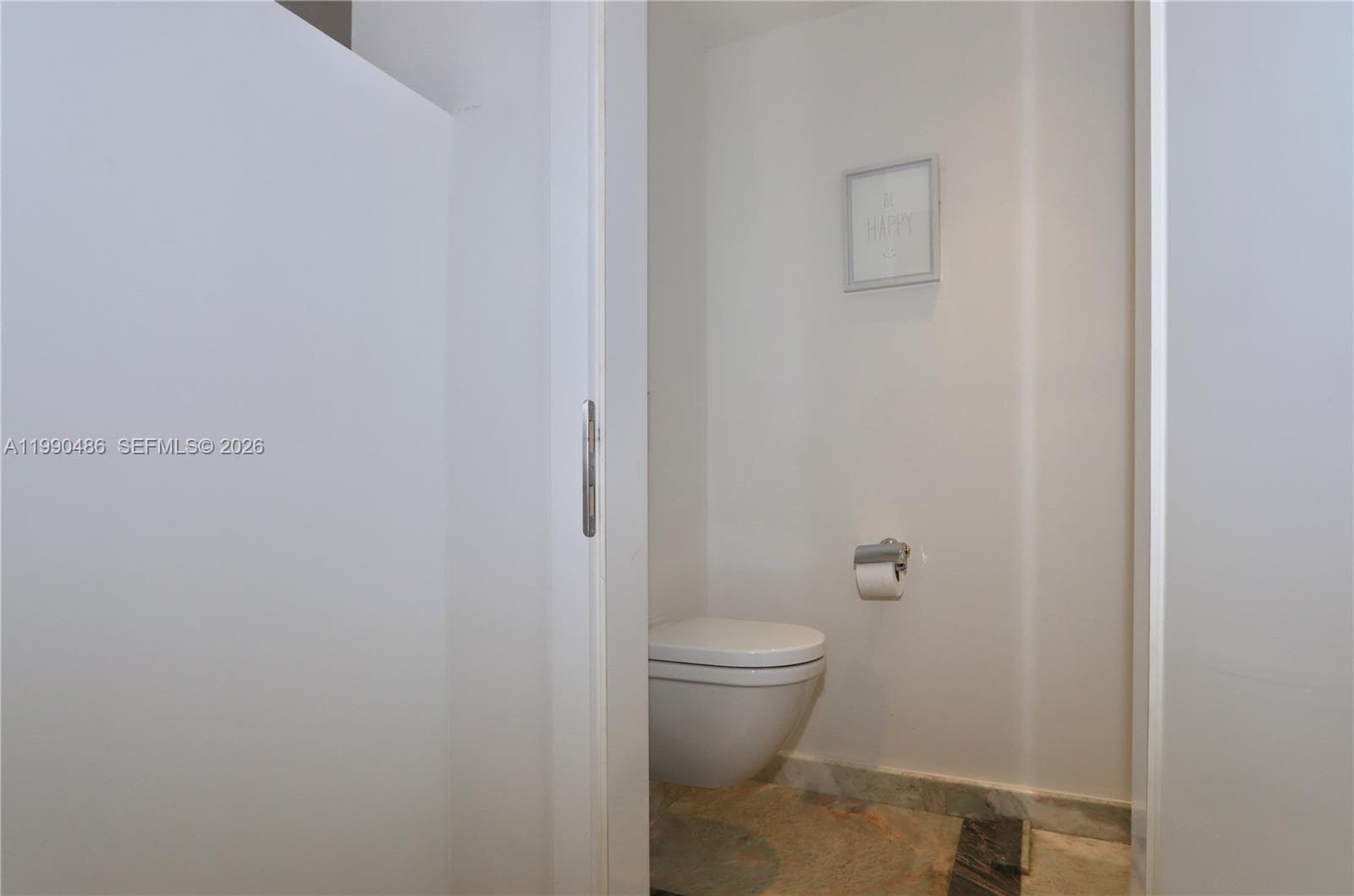 1000 Island Blvd PH2 photo 20