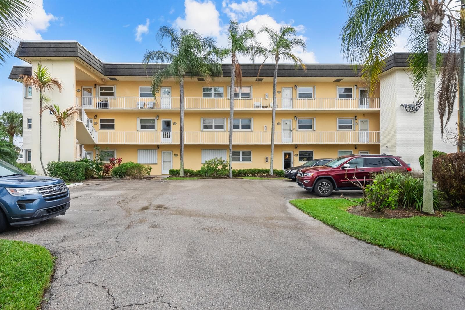 1351 Bayshore Drive #304 1