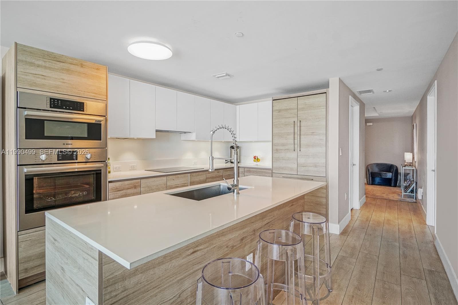 10201 E Bay Harbor Dr 601 photo 16