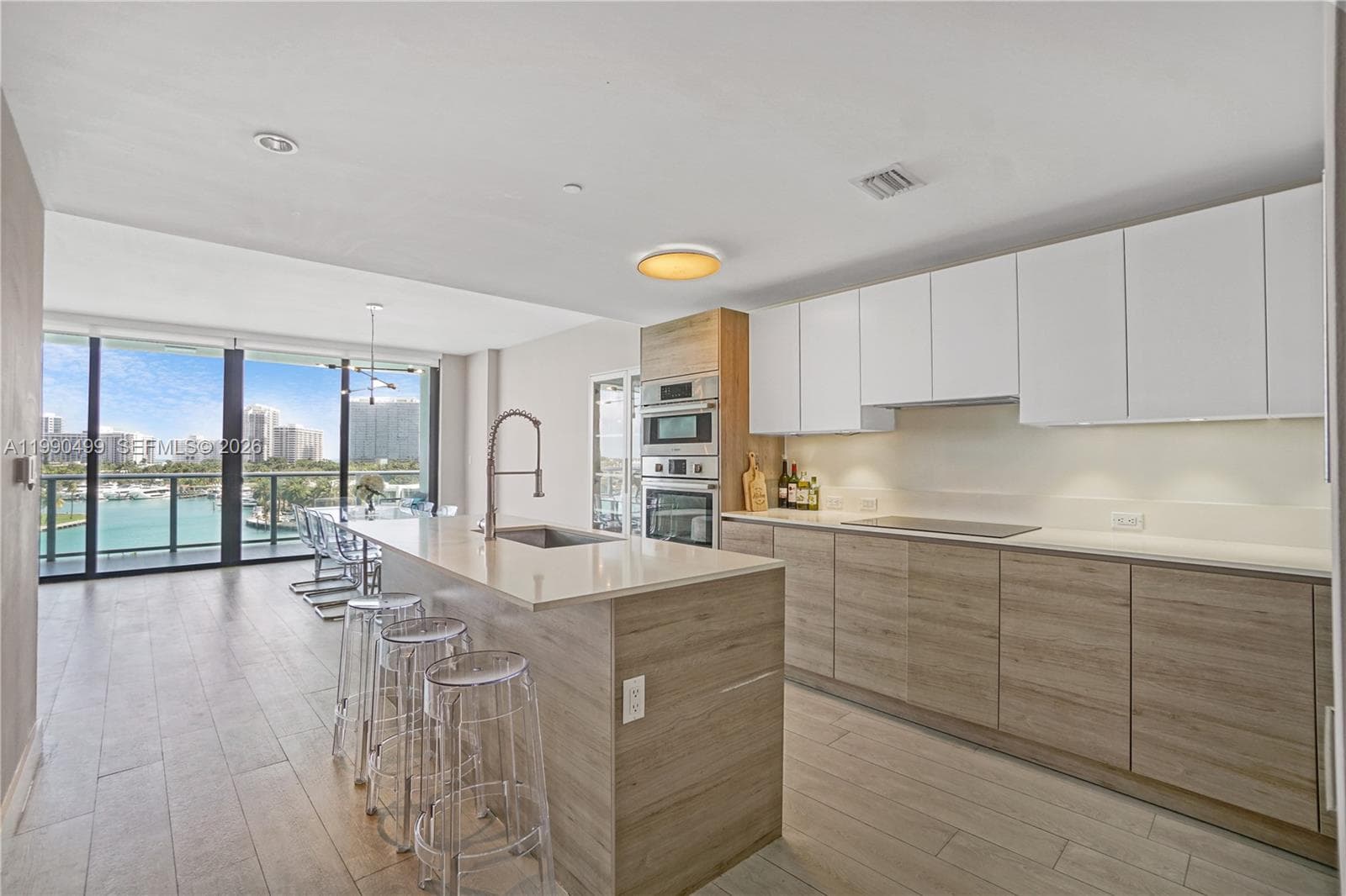10201 E Bay Harbor Dr 601 photo 15
