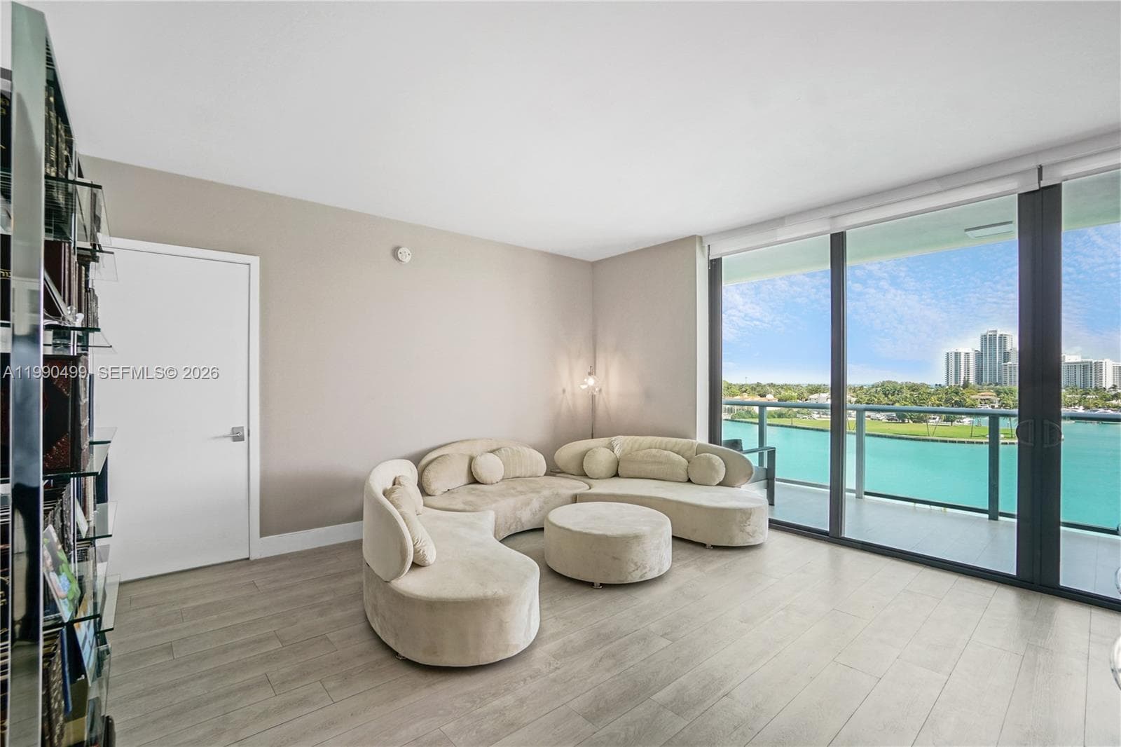 10201 E Bay Harbor Dr 601 photo 11
