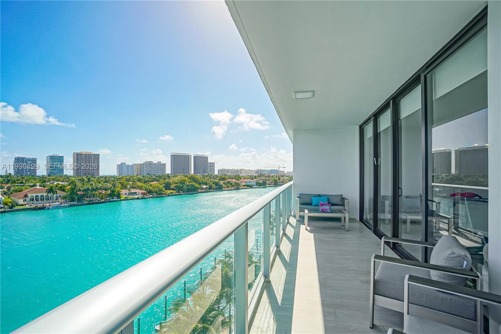 10201 E Bay Harbor Dr 601 photo 4