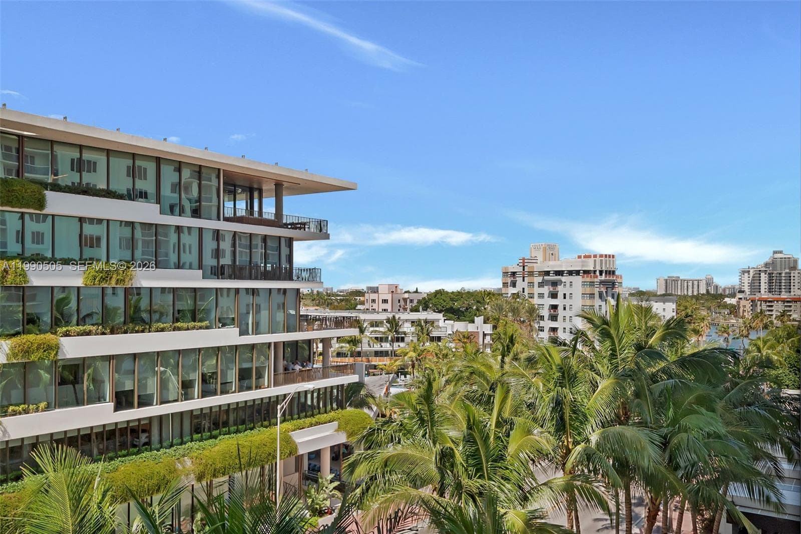 2301 Collins Ave 533 photo 8