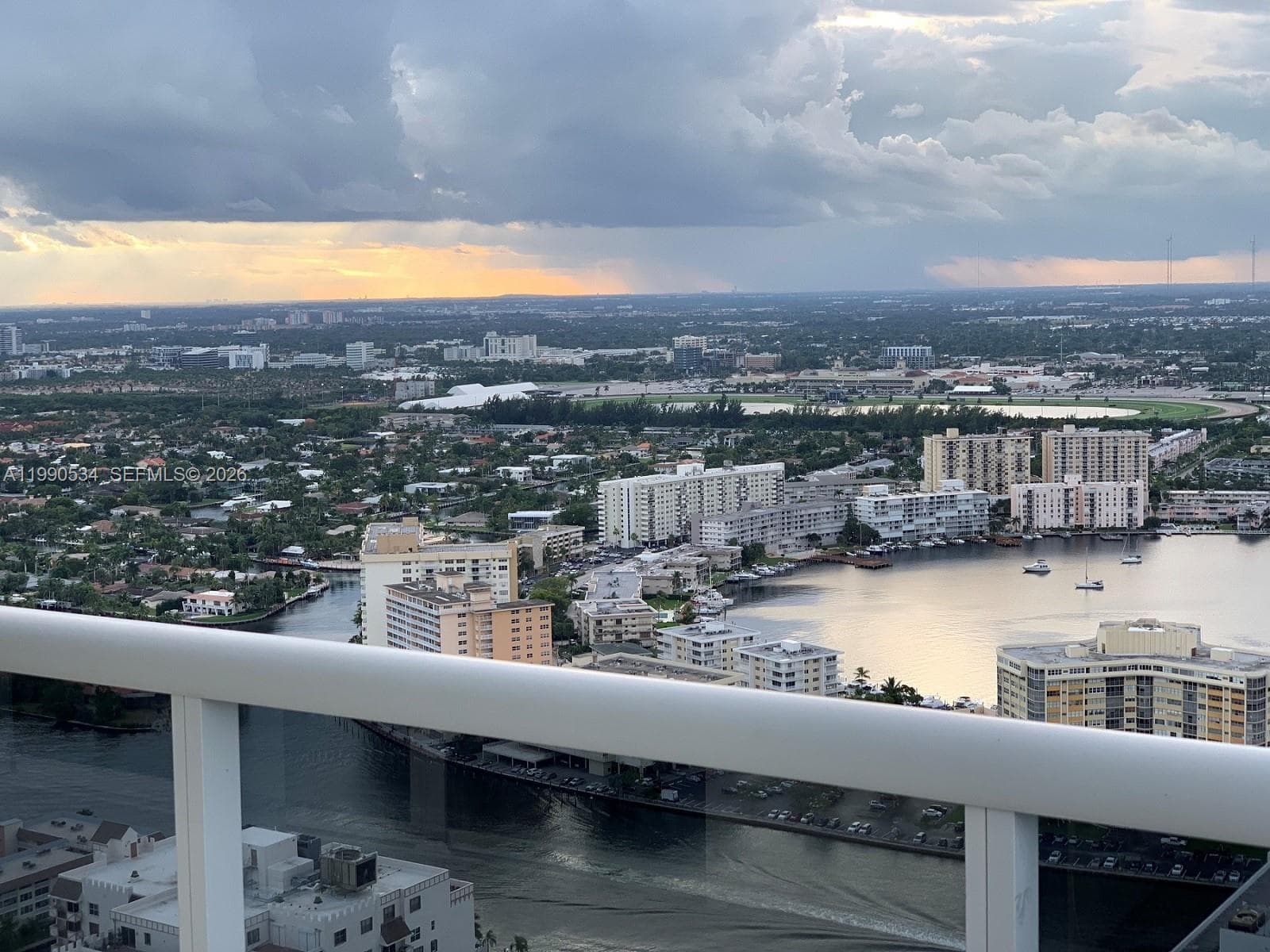 1830 S Ocean Drive 4608 photo 2