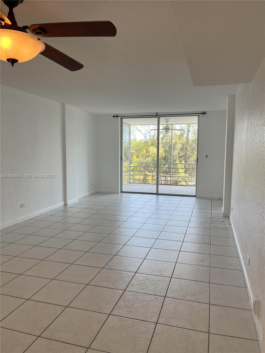 3660 166th St 305 photo 15