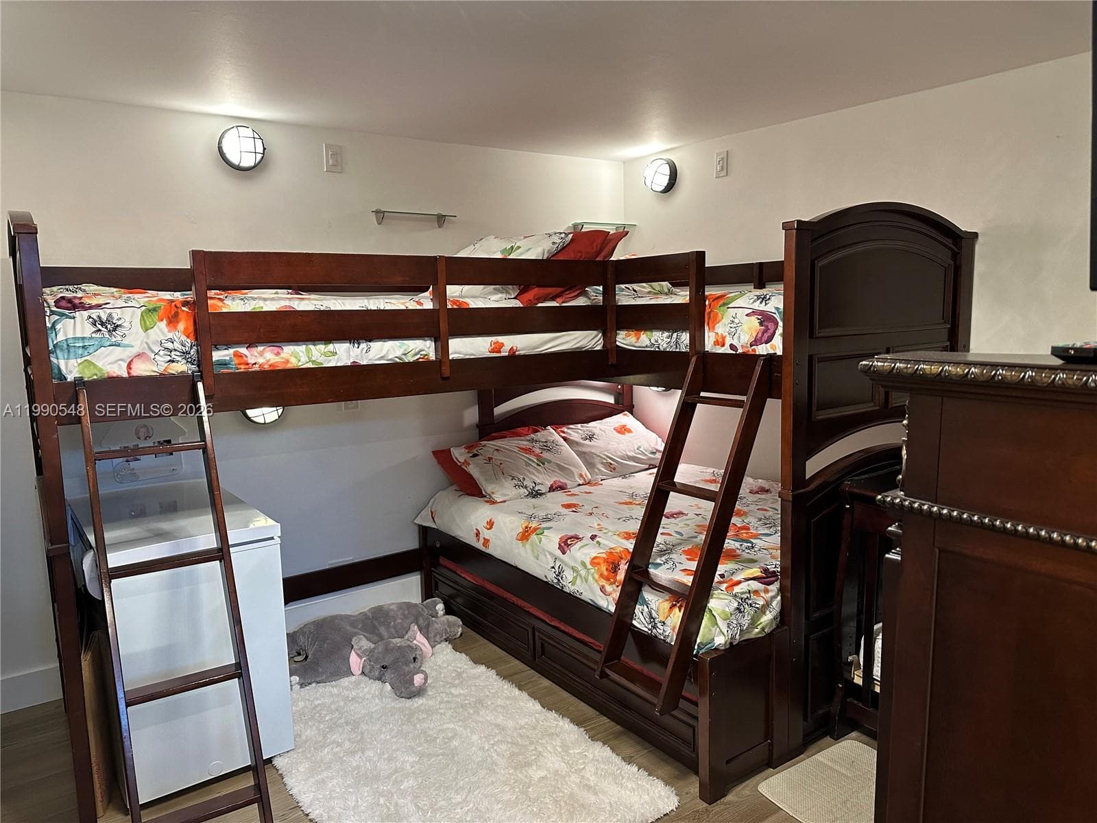 6039 Collins Ave 1431 photo 6
