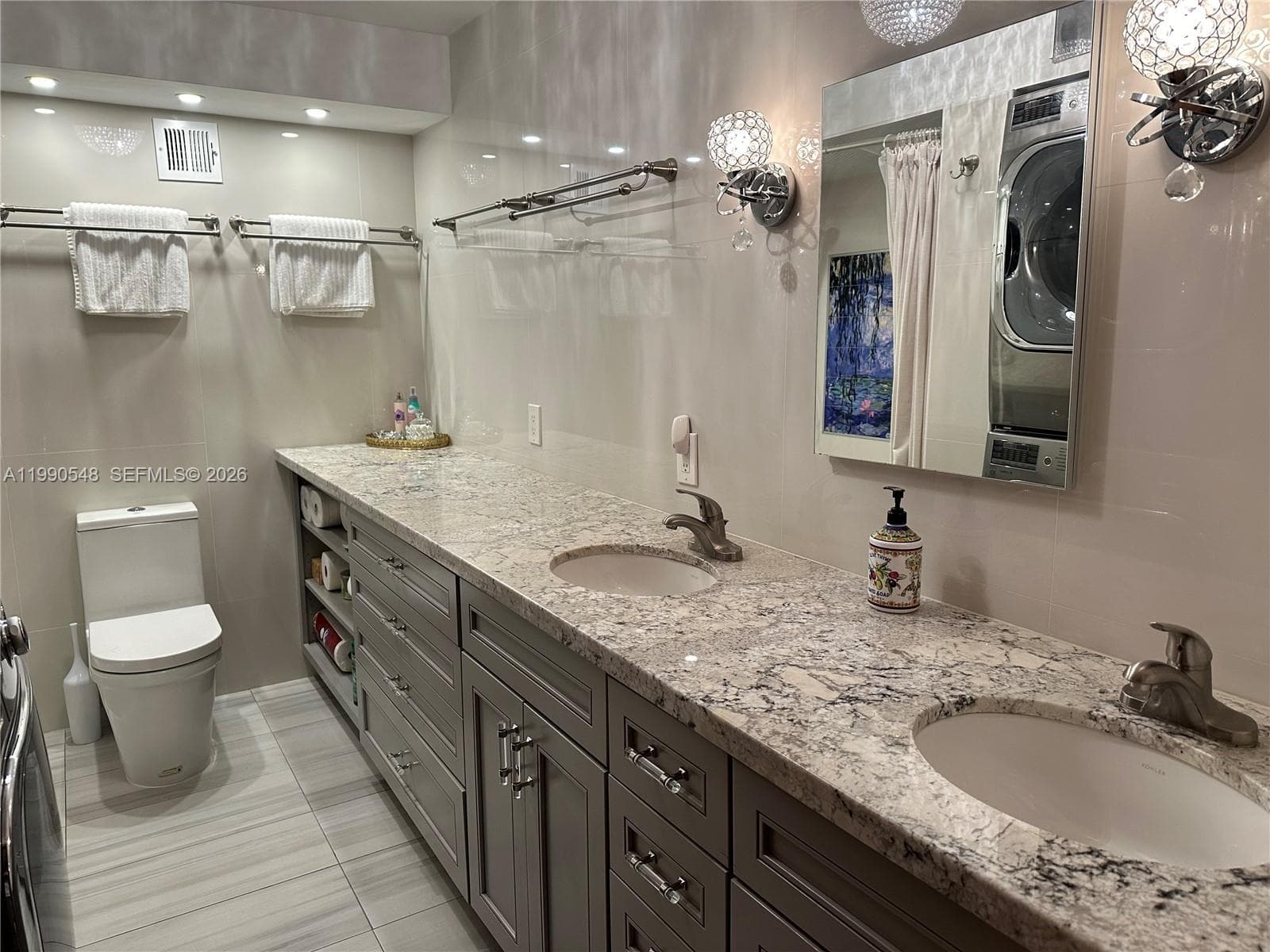 6039 Collins Ave 1431 photo 12