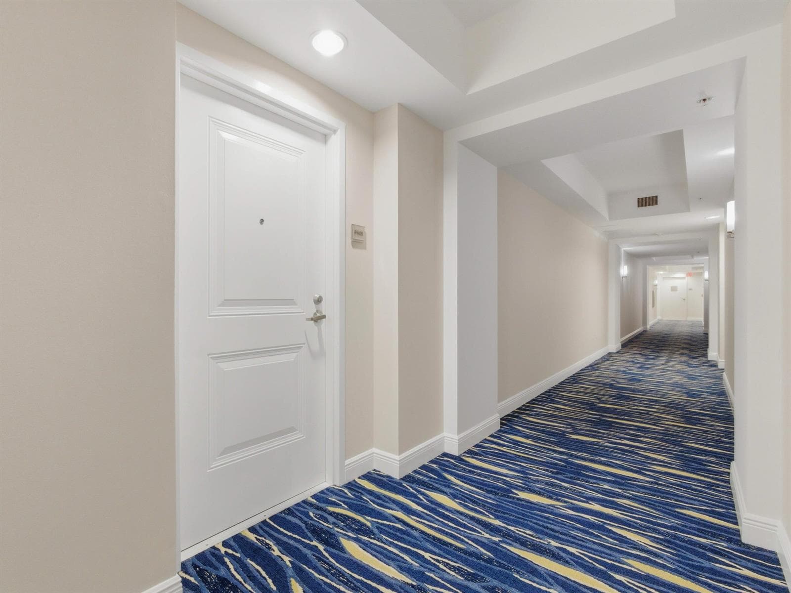 350 N Federal Highway Ph09 photo 6