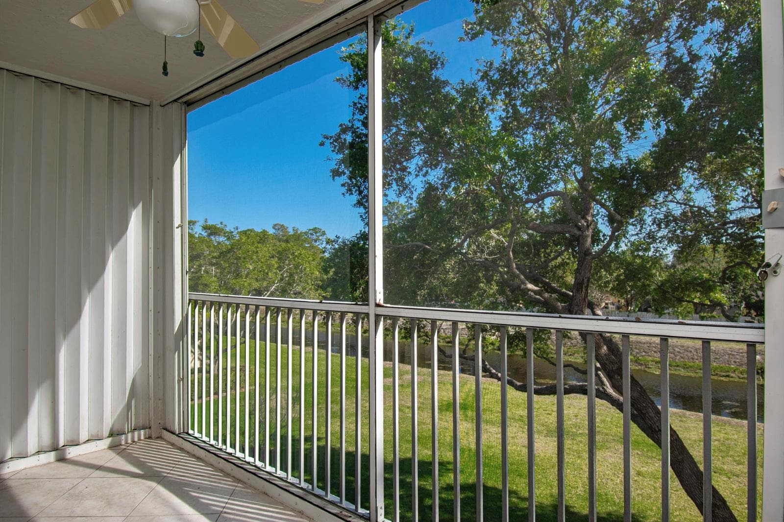 4734 Lucerne Lakes Boulevard E 301 photo 23