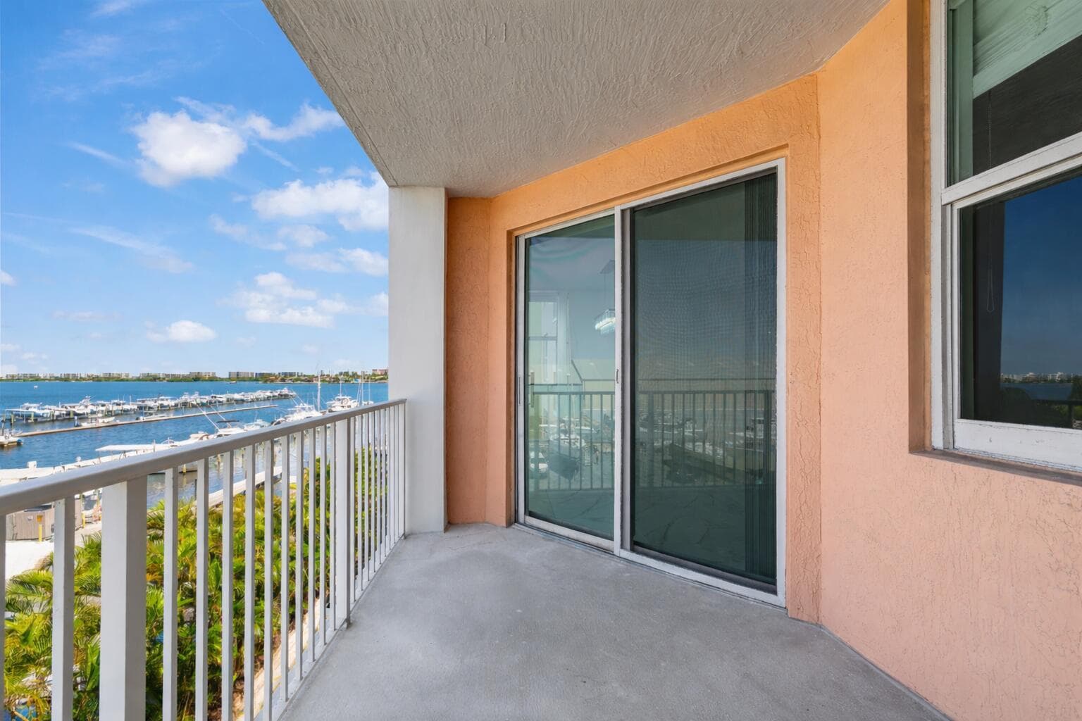 806 E Windward Way 403 photo 6