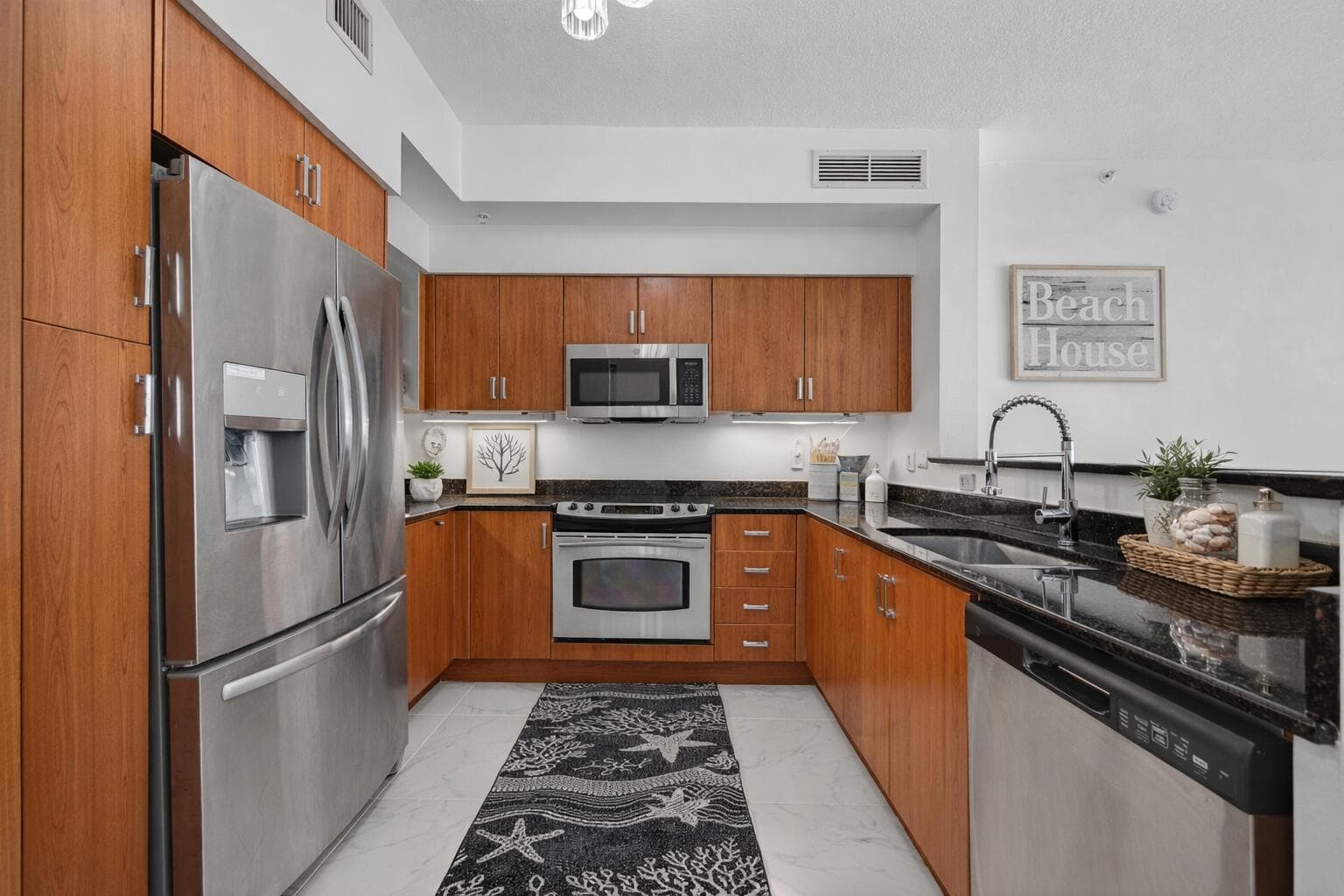 806 E Windward Way 403 photo 10