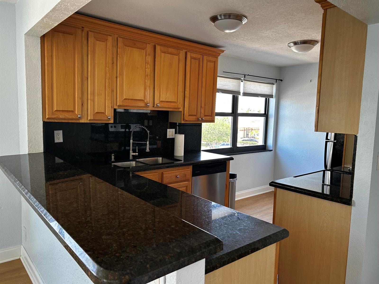 1401 N Riverside Drive N 307 photo 20