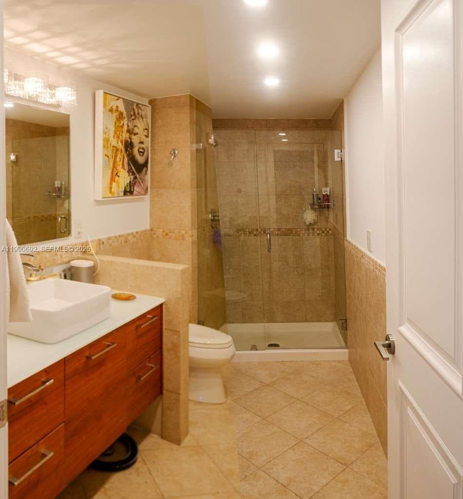 9801 Collins Ave 18U photo 16
