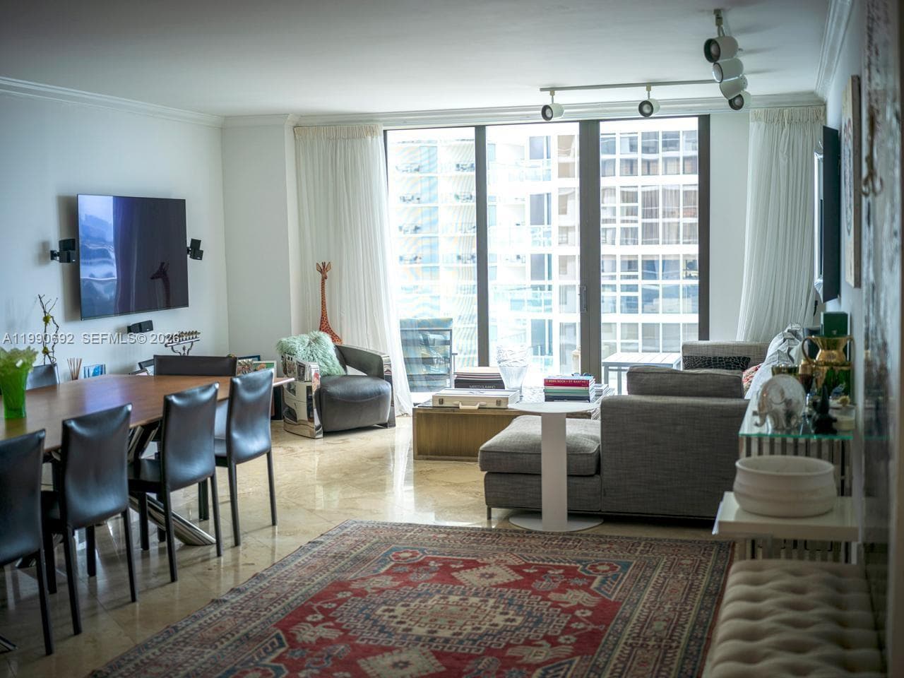 9801 Collins Ave 18U photo 5