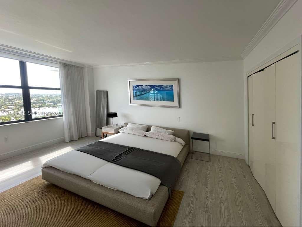 9801 Collins Ave 18U photo 11